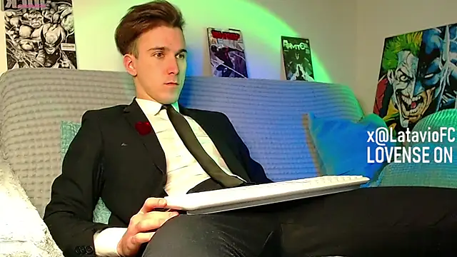 Midnighter  online show from 04/28/26, 12:20