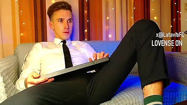 Midnighter  online show from 12/16/25, 11:53