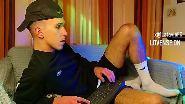 Midnighter  online show from 11/21/25, 12:48