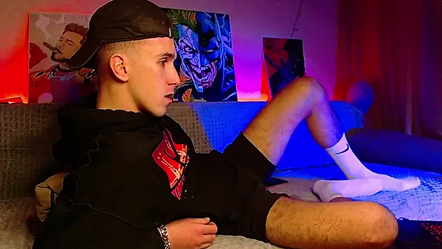 Snapshot of Midnighter_ chatting on 01/30/25, 02:36 Midnighter  online show from 01/30/25, 02:36