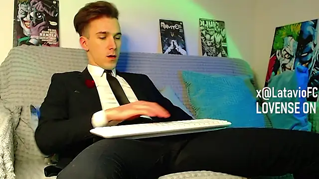 Snapshot of Midnighter_ chatting on 03/04/26, 11:07 Midnighter online show from 03/04/26, 11:07