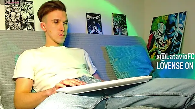 Midnighter  online show from 03/31/26, 08:33