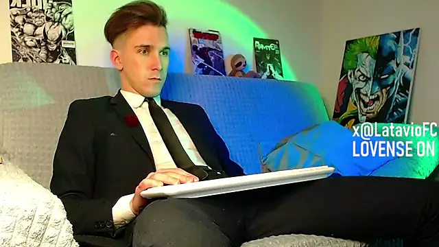 Midnighter  online show from 04/28/26, 06:01