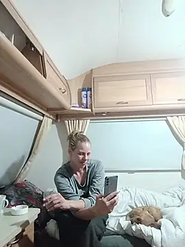 WildScorpio86 online show from 02/15/26, 07:35