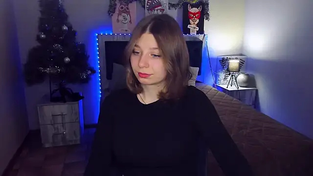 Snapshot of RinaMoore chatting on 01/10/25, 09:02 RinaMoore online show from 01/10/25, 09:02