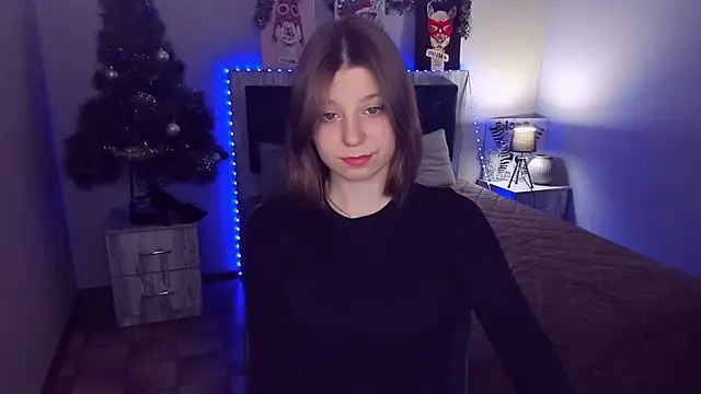 Snapshot of RinaMoore chatting on 01/13/25, 08:05 RinaMoore online show from 01/13/25, 08:05