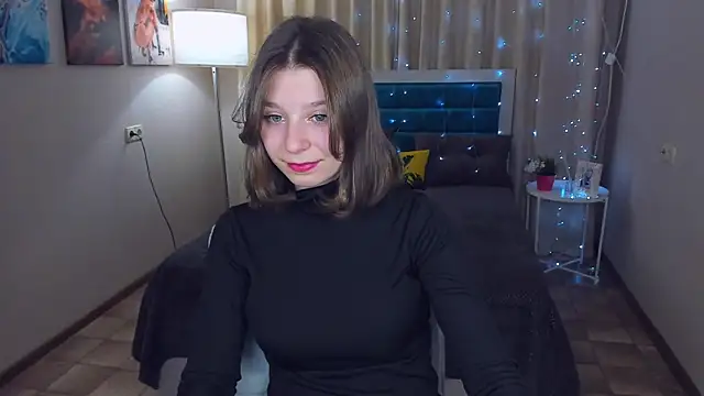 Snapshot of RinaMoore chatting on 02/04/25, 01:38 RinaMoore online show from 02/04/25, 01:38