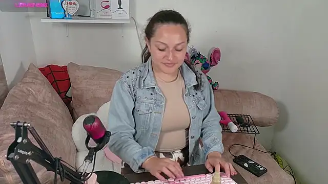 megan doll2 online show from 09/14/25, 09:48