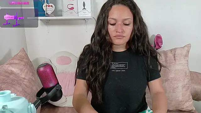 megan doll2 online show from 09/18/25, 08:12