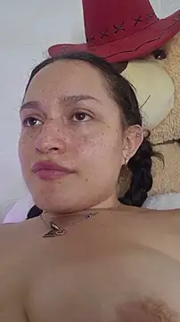 Snapshot of megan_doll2 chatting on 06/11/26, 12:32 megan doll2 online show from 06/11/26, 12:32