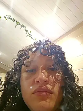 Snapshot of megan_doll2 chatting on 01/11/26, 12:06 megan doll2 online show from 01/11/26, 12:06