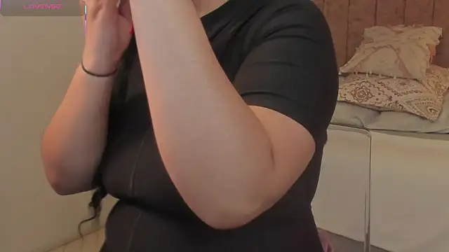 scarlet miller1 online show from 10/24/25, 11:53