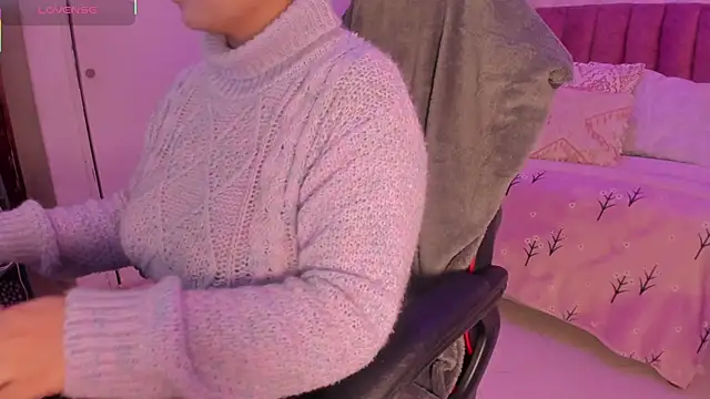 scarlet miller1 online show from 09/19/25, 12:31