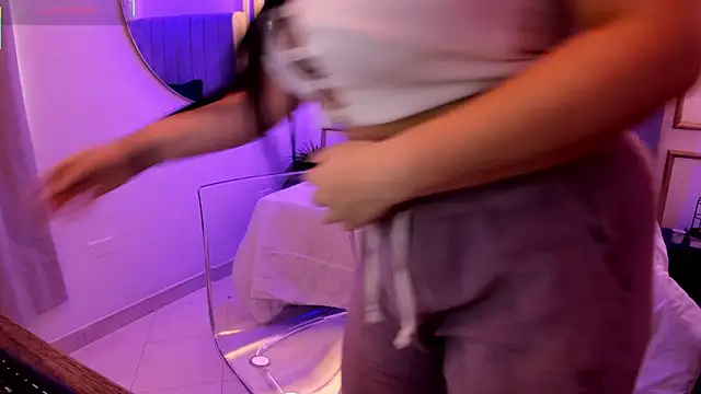 scarlet miller1 online show from 10/03/25, 12:17