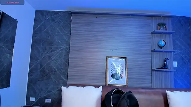 Snapshot of charlottewhitte chatting on 11/28/25, 11:54 charlottewhitte online show from 11/28/25, 11:54