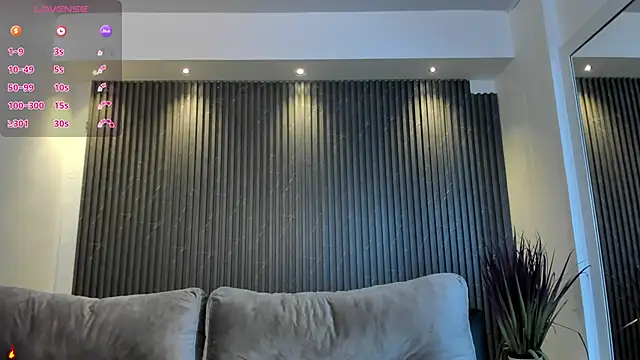 Snapshot of charlottewhitte chatting on 03/11/25, 11:12 charlottewhitte online show from 03/11/25, 11:12