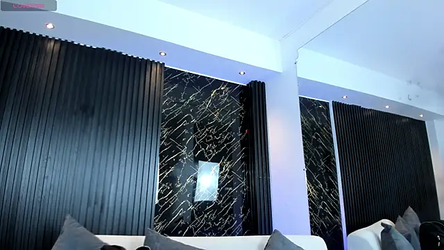 Snapshot of charlottewhitte chatting on 10/29/25, 11:53 charlottewhitte online show from 10/29/25, 11:53