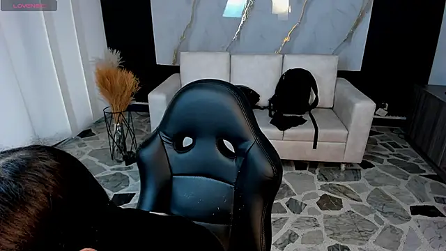 charlottewhitte online show from 03/21/26, 11:25