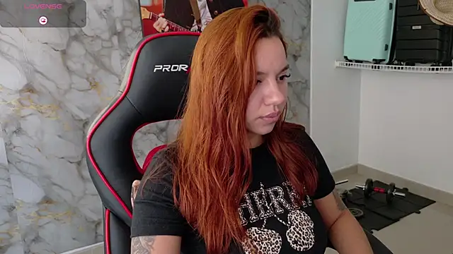 Snapshot of samantha_tattu chatting on 11/04/25, 08:34 samantha tattu online show from 11/04/25, 08:34