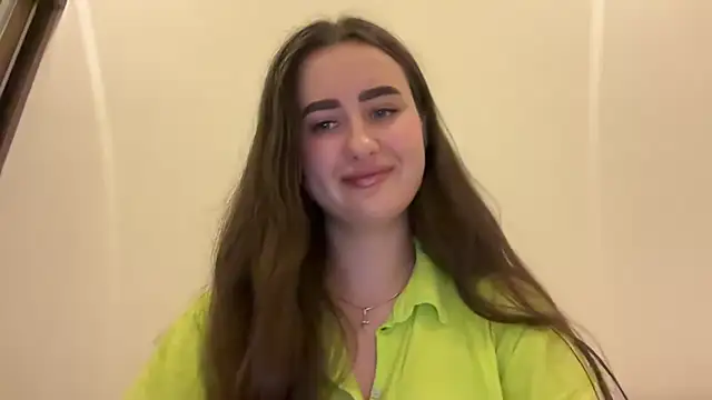 Snapshot of Svetta9966 chatting on 07/13/26, 09:25 Svetta9966 online show from 07/13/26, 09:25