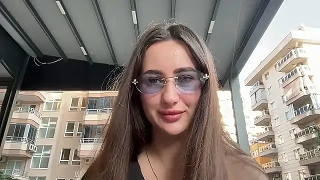 Snapshot of Svetta9966 chatting on 07/12/26, 03:35 Svetta9966 online show from 07/12/26, 03:35
