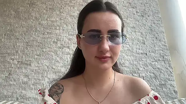 Snapshot of Svetta9966 chatting on 07/18/26, 03:53 Svetta9966 online show from 07/18/26, 03:53