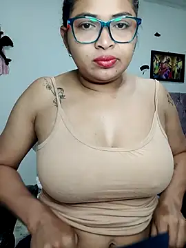 Snapshot of chalohott chatting on 01/09/26, 09:49 chalohott online show from 01/09/26, 09:49