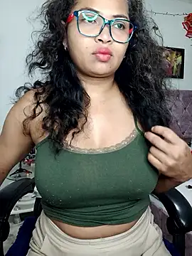 Snapshot of chalohott chatting on 01/07/26, 10:31 chalohott online show from 01/07/26, 10:31