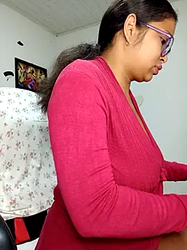 Snapshot of chalohott chatting on 09/23/25, 09:38 chalohott online show from 09/23/25, 09:38