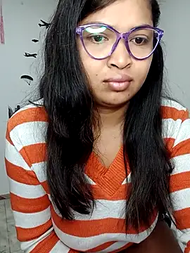 Snapshot of chalohott chatting on 10/29/25, 09:41 chalohott online show from 10/29/25, 09:41