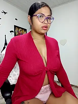 Snapshot of chalohott chatting on 10/04/25, 09:11 chalohott online show from 10/04/25, 09:11