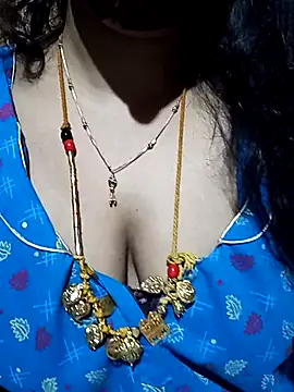 tuttifrutti17 online show from 09/18/25, 04:54