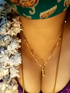 tuttifrutti17 online show from 01/14/25, 05:23