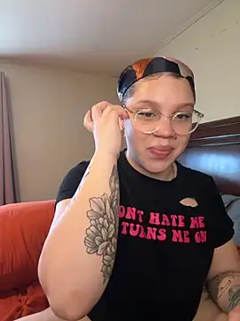 QueenNuttCollector online show from 09/09/25, 09:02