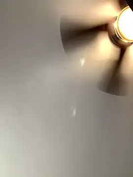 QueenNuttCollector online show from 04/01/26, 04:04