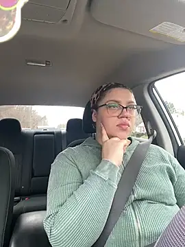 QueenNuttCollector online show from 03/16/25, 04:34