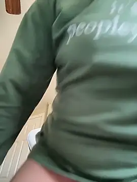 QueenNuttCollector online show from 03/17/26, 03:48