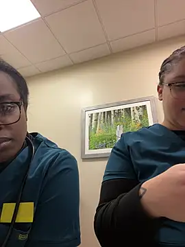 QueenNuttCollector online show from 01/14/25, 10:55