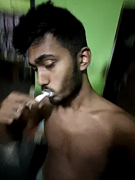 Snapshot of mahadakha78 chatting on 01/20/25, 01:42 mahadakha78 online show from 01/20/25, 01:42