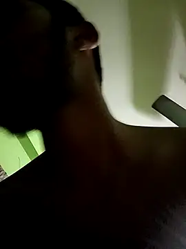 Snapshot of mahadakha78 chatting on 12/25/24, 05:58 mahadakha78 online show from 12/25/24, 05:58