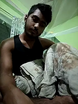 Snapshot of mahadakha78 chatting on 02/08/25, 07:27 mahadakha78 online show from 02/08/25, 07:27