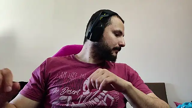 iurytx online show from 10/24/25, 11:53