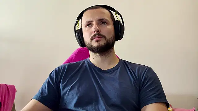 iurytx online show from 11/23/25, 03:11