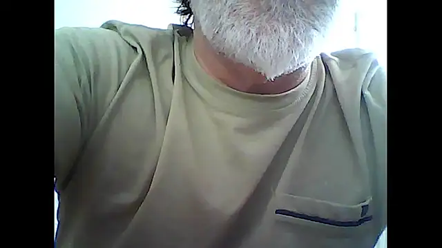 Snapshot of xcimeru chatting on 10/20/25, 02:28 xcimeru online show from 10/20/25, 02:28