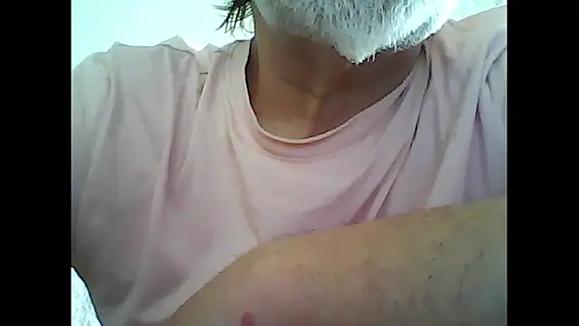 Snapshot of xcimeru chatting on 09/19/25, 01:37 xcimeru online show from 09/19/25, 01:37