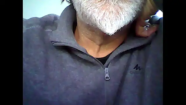Snapshot of xcimeru chatting on 09/25/25, 06:30 xcimeru online show from 09/25/25, 06:30