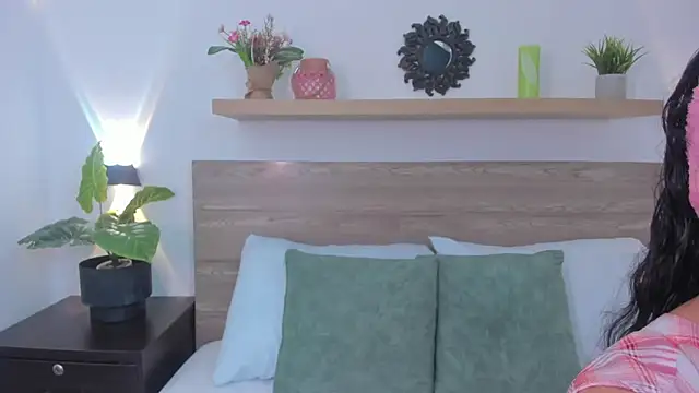 izaro22 online show from 02/19/26, 12:57