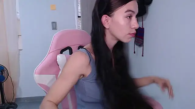 angel girl0610 online show from 04/18/26, 08:31