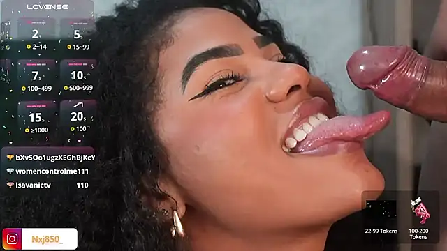 HOTBLACKANDWHITE2 online show from 12/14/25, 08:09