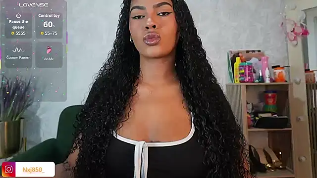 HOTBLACKANDWHITE2 online show from 02/27/26, 11:26